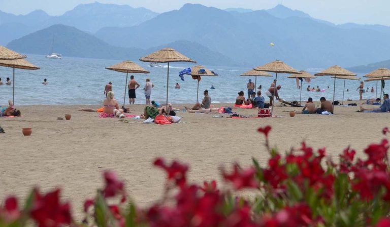 Общественный пляж Мармариса