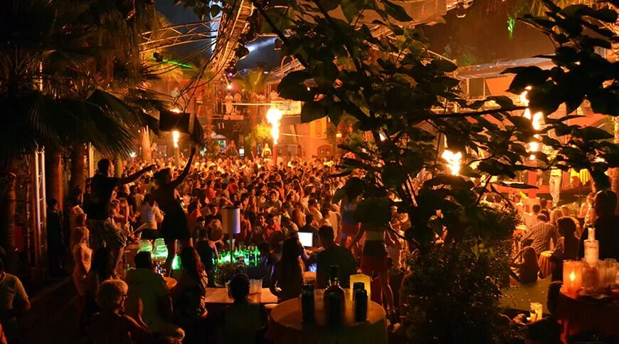 Marmaris Bar Street : A Local’s Guide to the Clubs, Prices and Late Nights